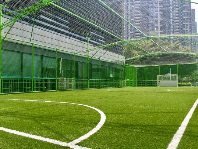 深圳宝安区青少年业余体育学校5人制笼式足球场